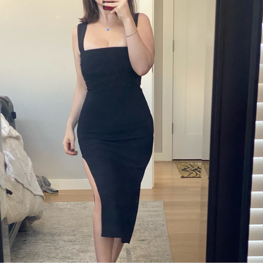 Wide Strap Slim Midi Dress 🖤